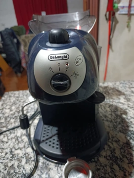 Cafetera Espresso De'Longhi EC 190
